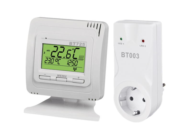 Funk-Raumthermostat mit Steckdosen-Empfänger für die Stand-Infrarotheizung